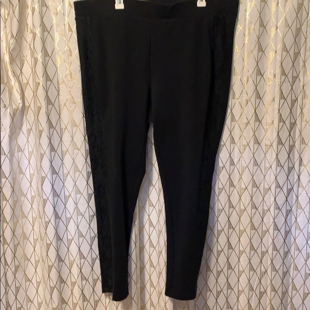 Lace legging